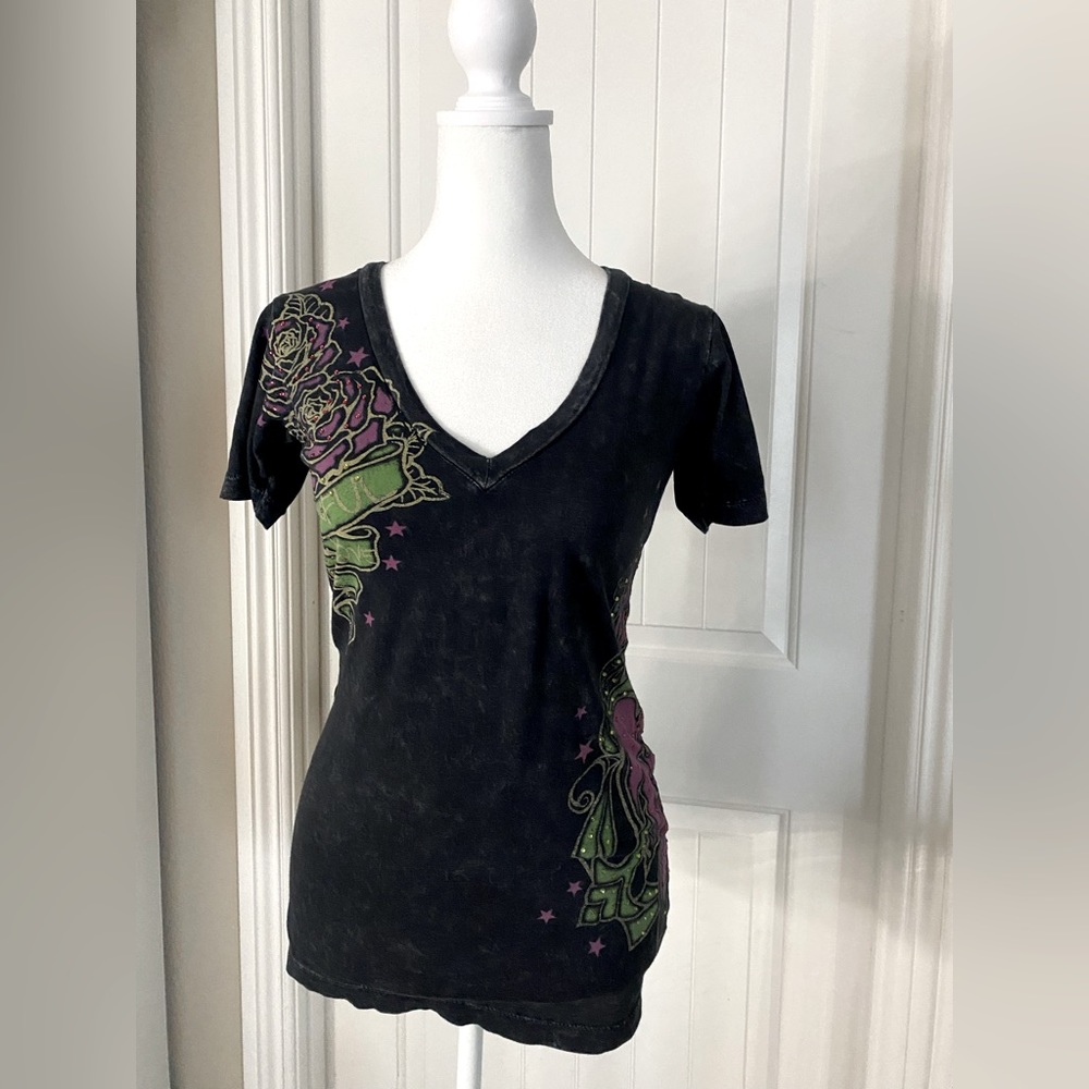 NWOT SINFUL WOMEN CASUAL SHORT SLEEVES T SHIRT V NECK BLACK SZ SMALL